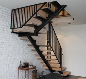 Металлические лестницы в частном доме